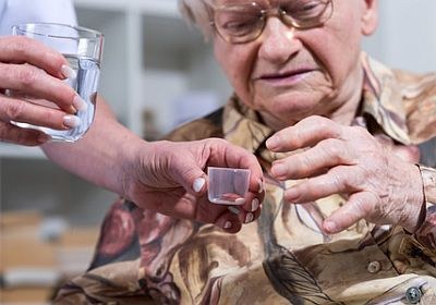 Dalende instroom mbo-opleidingen verpleegkunde en verzorgenden